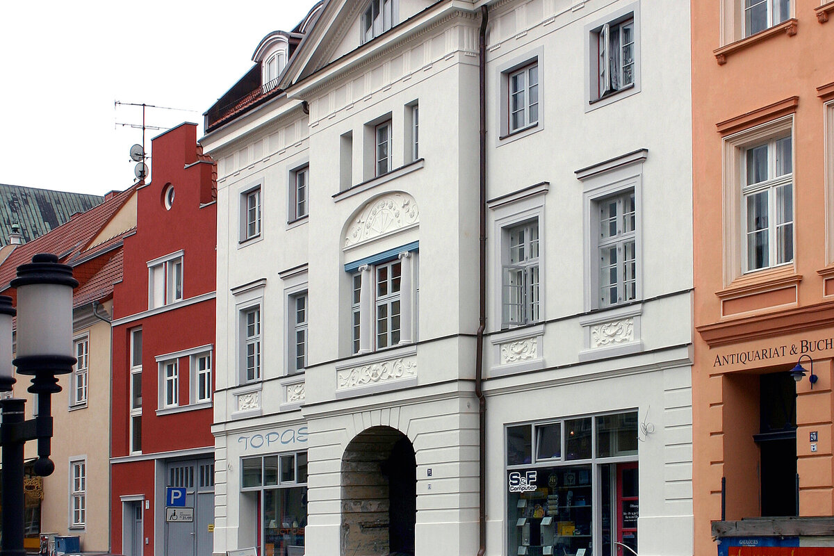 Wohn- und Geschäftshaus Steinbeckerstraße 21 · Greifswald